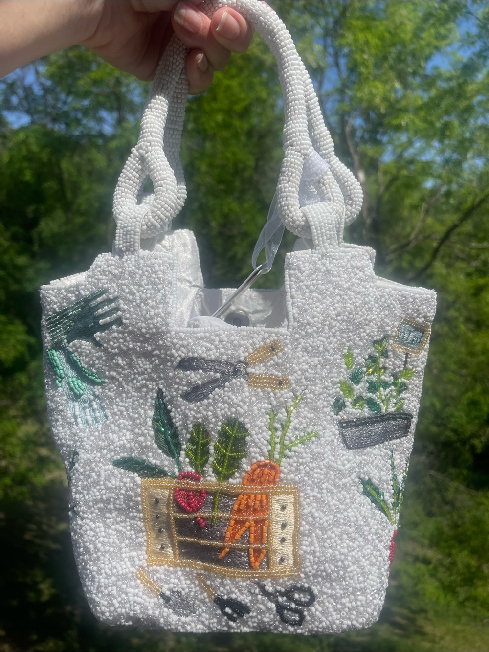 Viral Beaded Bag - White Garden Tote Bag with  Vegetables HOT TikTok Trend rare